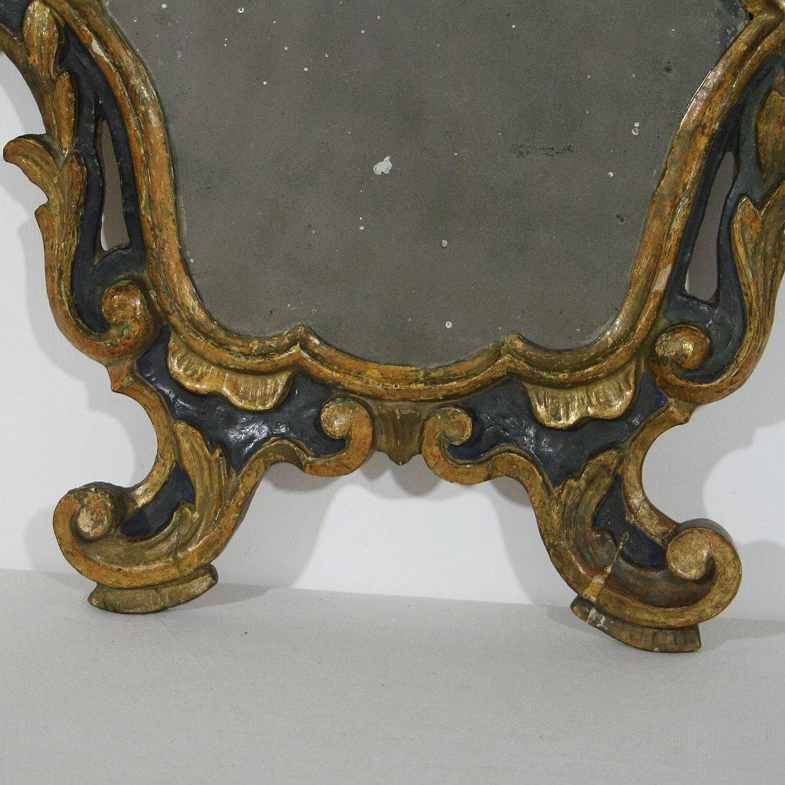 18th Century, Italian Carved Wood Baroque Mirror In Fair Condition In Buisson, FR