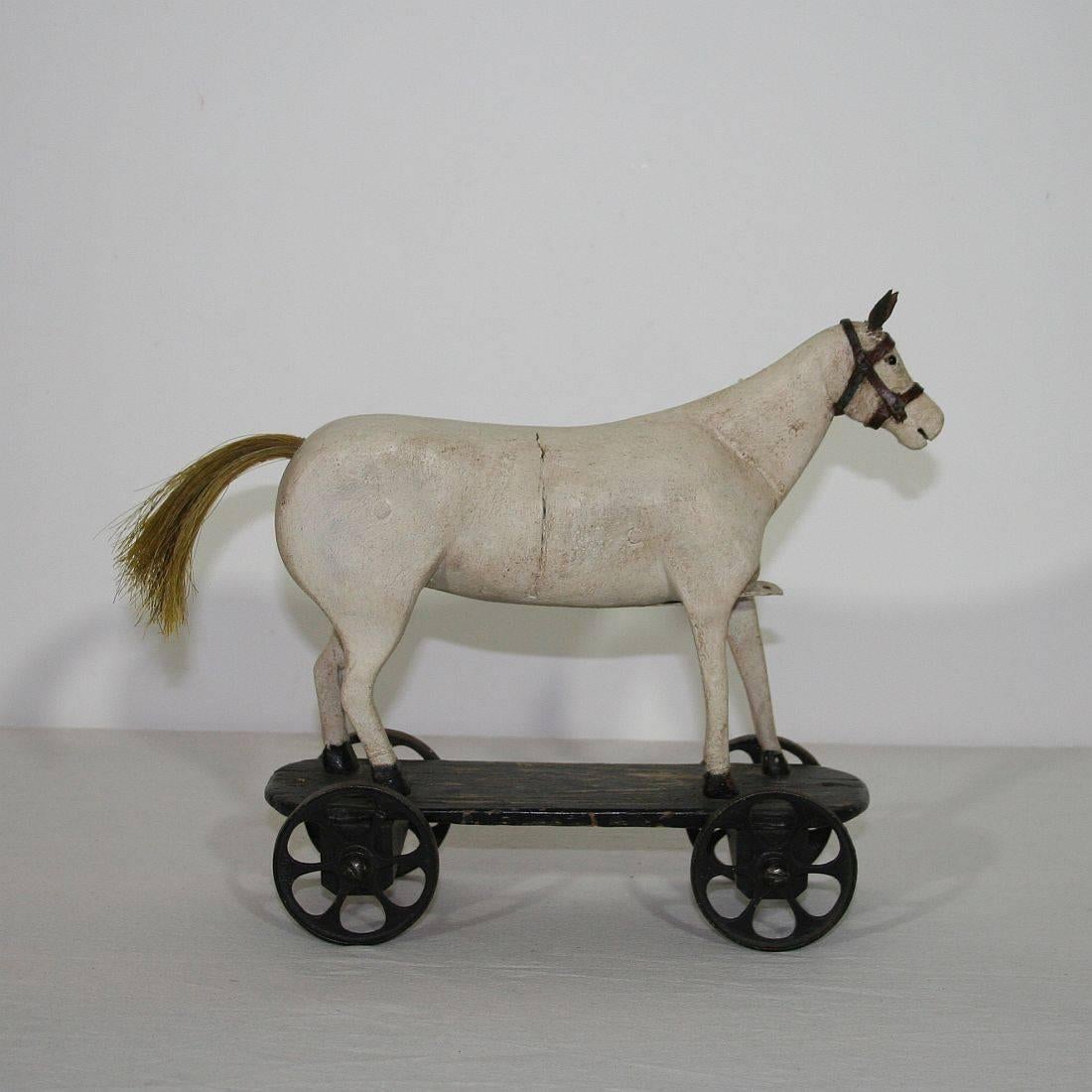 Small 19th Century French Folk Art Wooden Horse In Good Condition In Buisson, FR