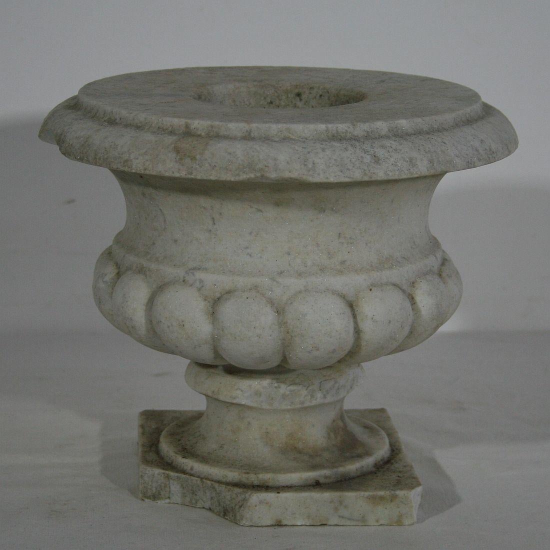 Rare white marble vase garden urn. Beautiful decorative centerpiece.
England, circa 1800-1850.
Weathered, some losses.