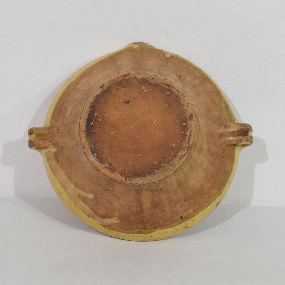 Piccola ciotola da latte o tan in terracotta smaltata gialla francese del XIX secolo in vendita 1