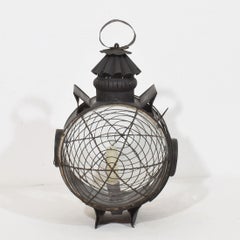 Farol de metal francés del siglo XVIII