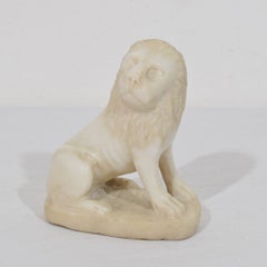 Antique Italian Baroque Naive Hand-Carved Marble Lion Sculpture, 1650-1750