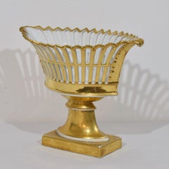 19th-Century Antique French Vieux Paris Gilt Porcelain Fruit Basket Centerpiece
