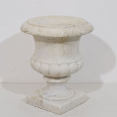 Vaso francese del XIX secolo in marmo bianco dei Medici