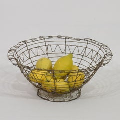 Französische Obstschale aus Drahtgeflecht aus dem 19. Jahrhundert