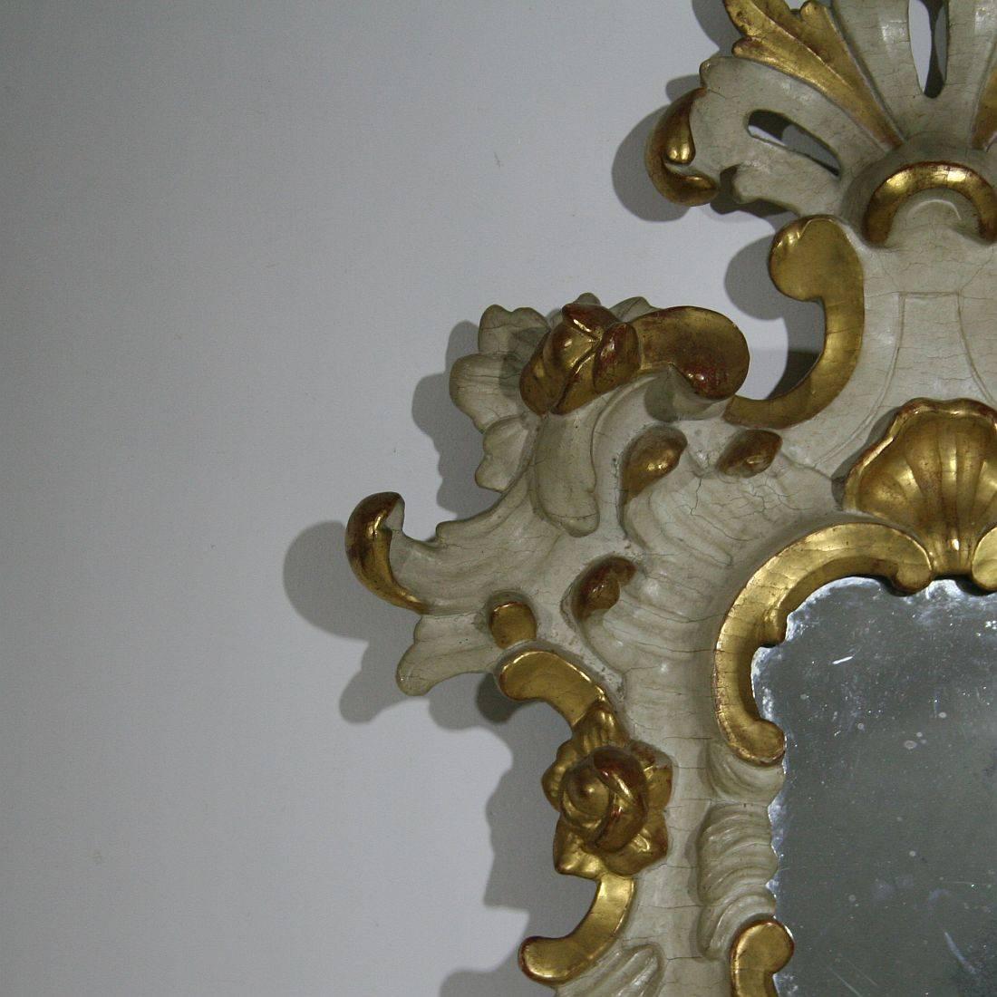 Italian 18th Century Carved  Wooden Baroque Girandole Mirror with Sconce 2