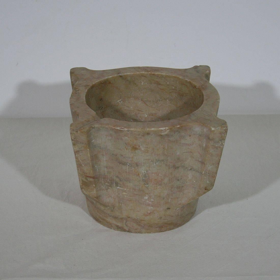 Rare Early 19th Century French Marble Mortar In Good Condition In Buisson, FR
