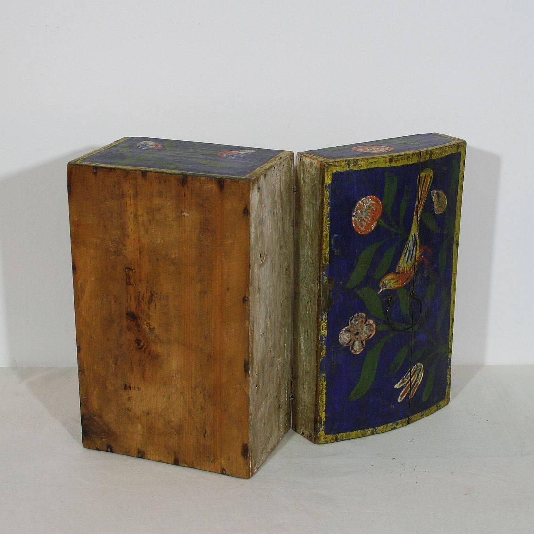 19th Century French Folk Art Weddingbox from Normandy with a Bird 5