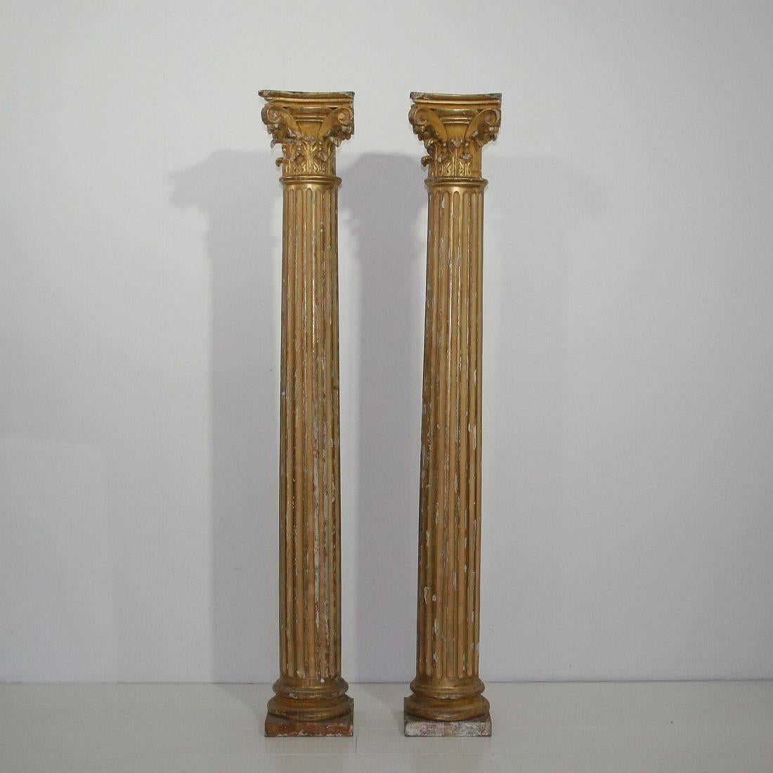 Early 19th Century Italian Neoclassical Giltwood Columns In Fair Condition In Buisson, FR
