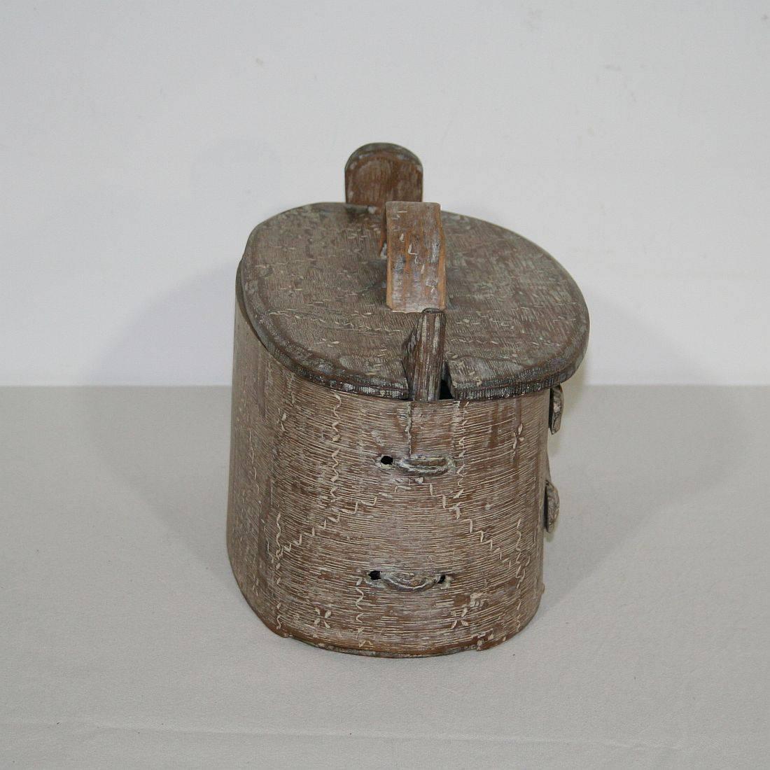 18th Century Swedish Bentwood Box In Good Condition In Buisson, FR