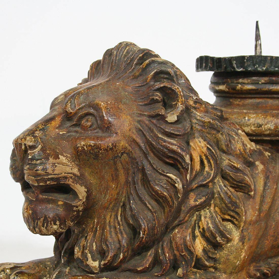 Italian 18th Century Baroque Carved Wooden Lion with Candle-Holder 2
