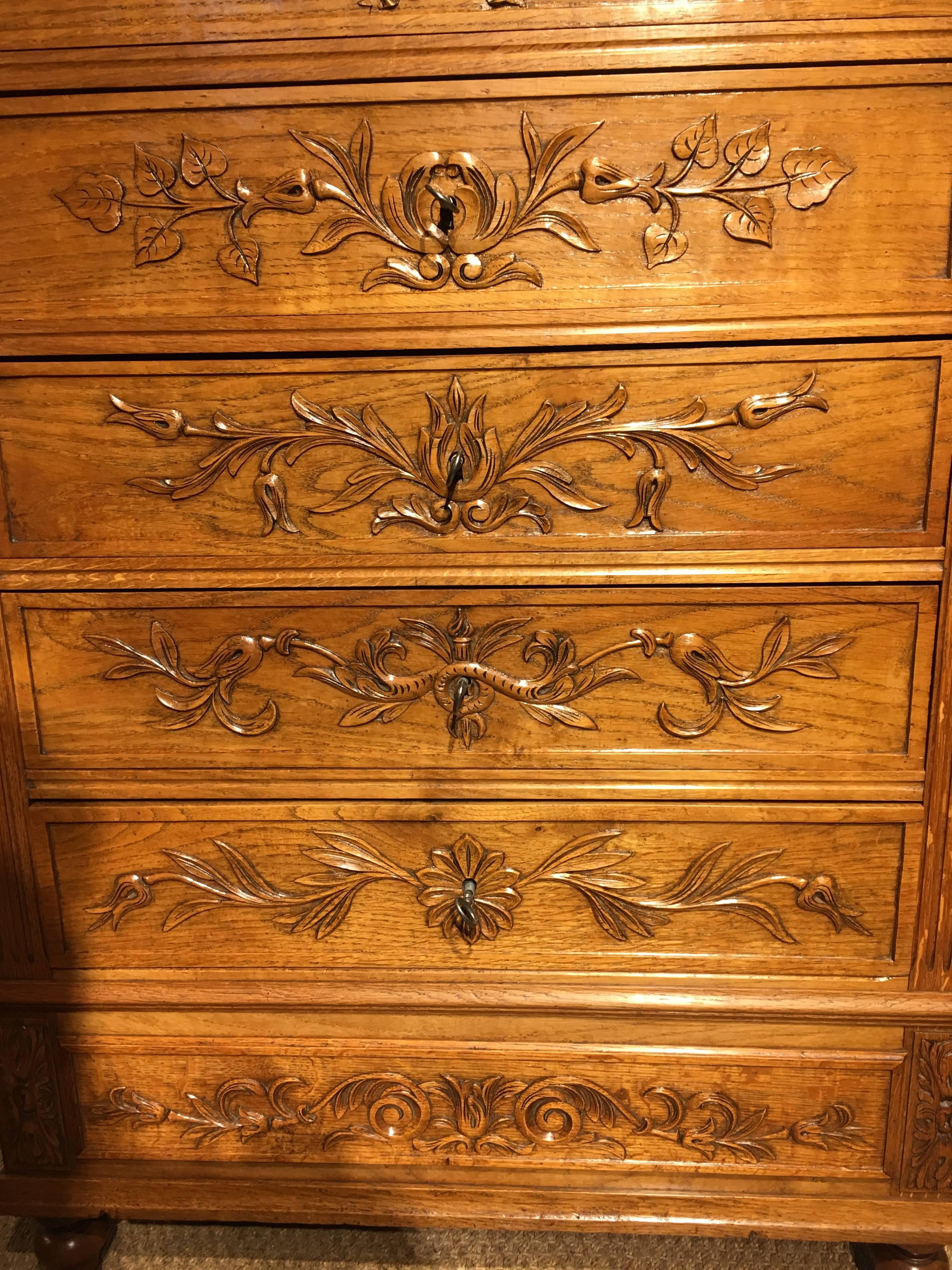 Chest of Drawers In Good Condition In Honiton, Devon