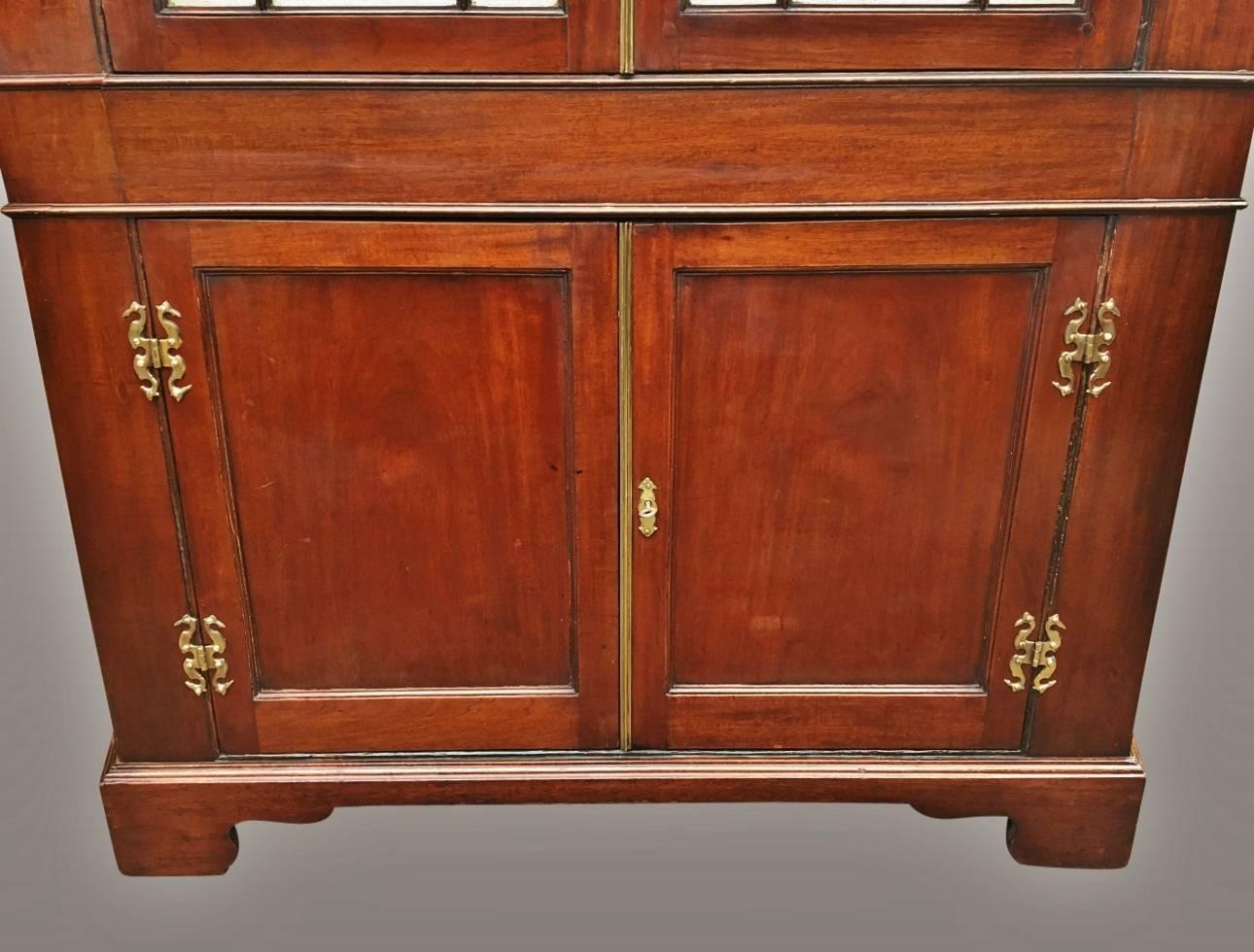 Georgian Corner Cupboard, English, circa 1800, Mahogany