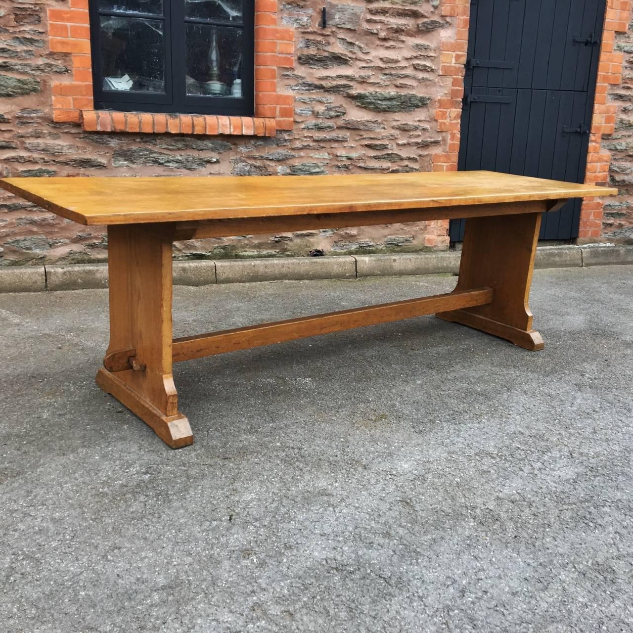 Hand-Crafted 20th Century Oak Dining Table, Arts and Crafts Era For Sale