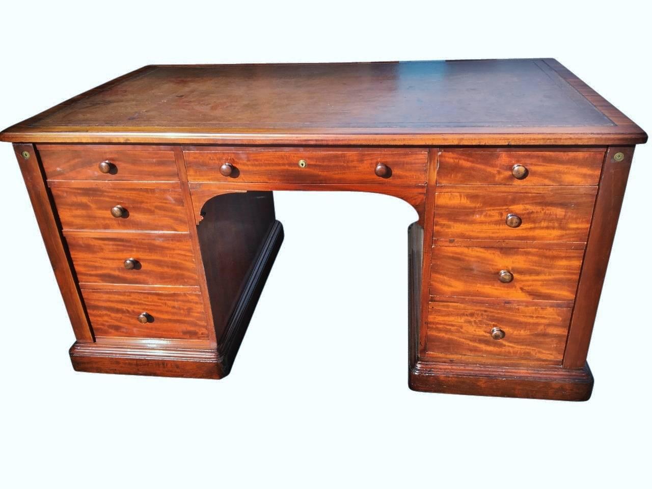 19th Century Mahogany  Partners Desk by  Gillow. circa 1830 2