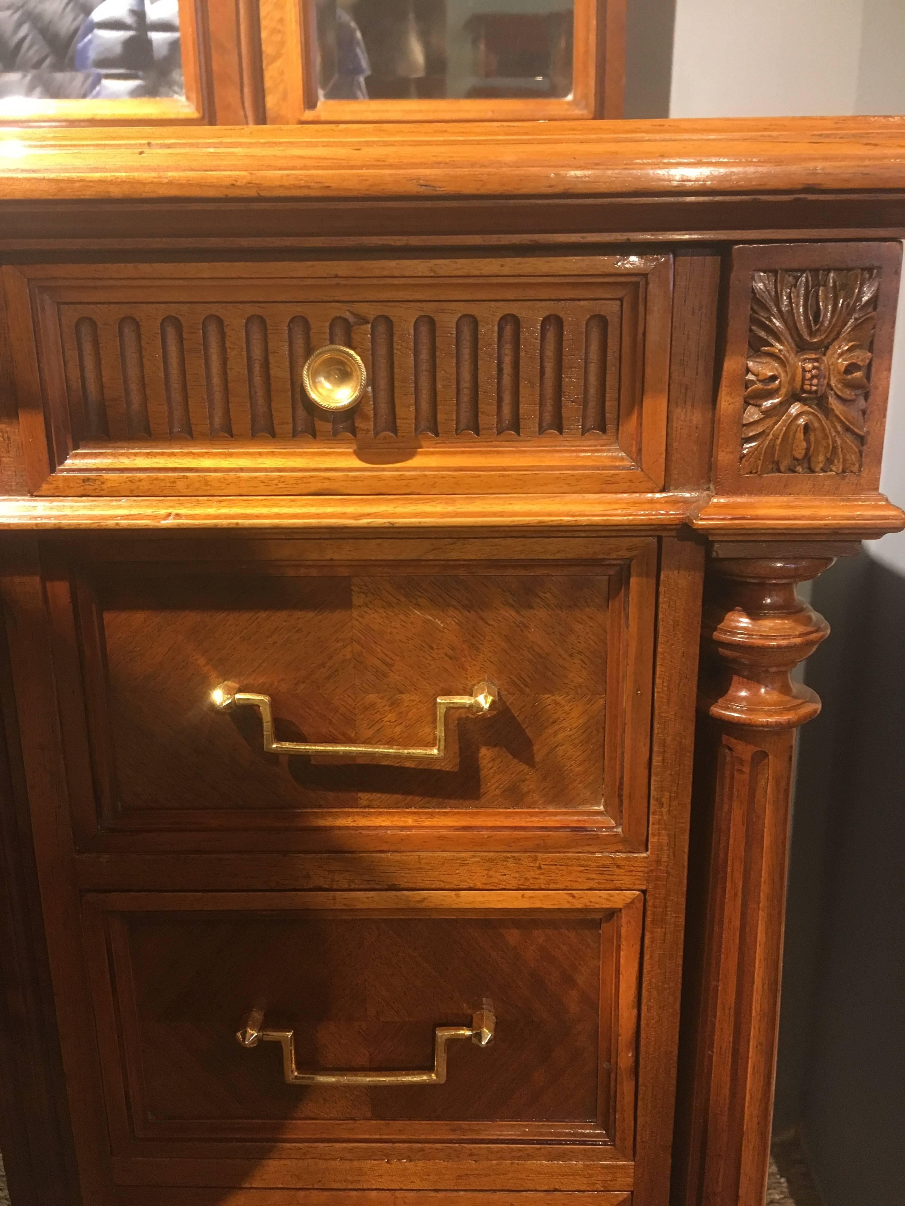 Late 19th Century Walnut Pedestal Dressing Table