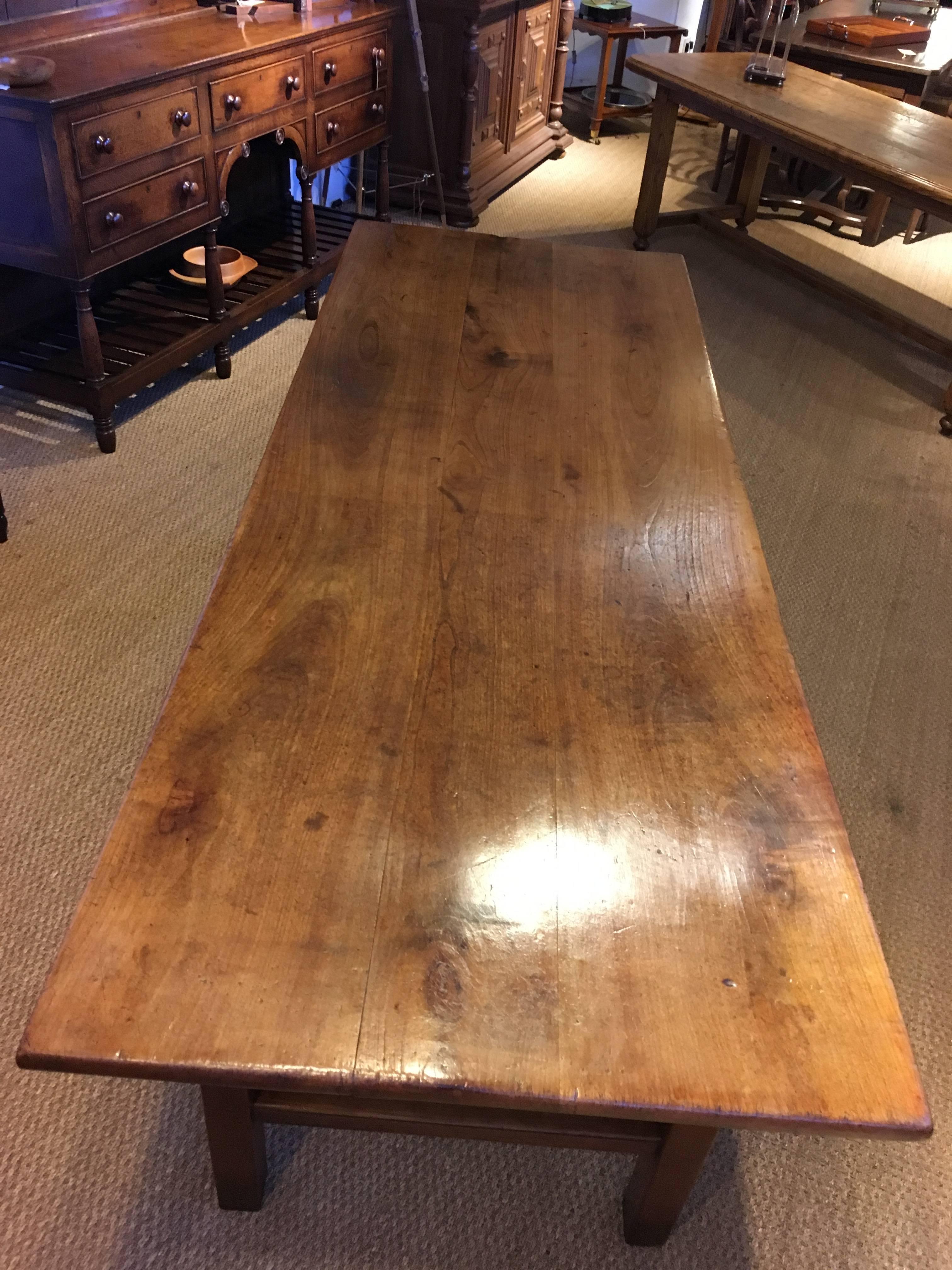 Wonderful mid-19th century cherrywood farmhouse table 

French dating to around the 1850s, this piece has been through the workshops, cleaned/ polished and is ready to be placed in your home 

This piece has a wonderful color / patina the top is