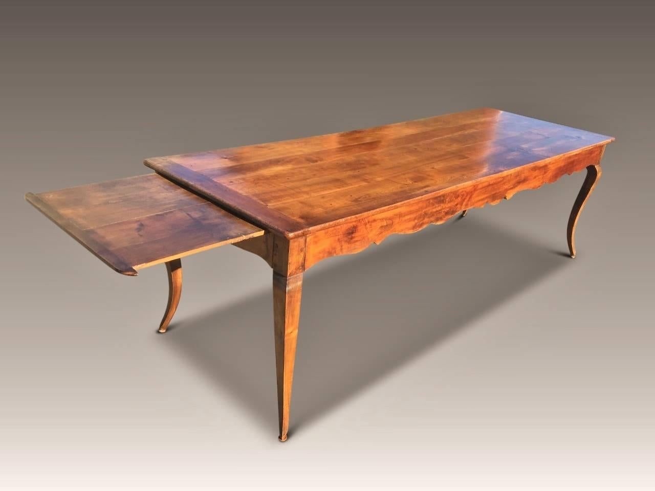 French Farmhouse table. Cherry wood Kitchen Table. 19th Century For Sale