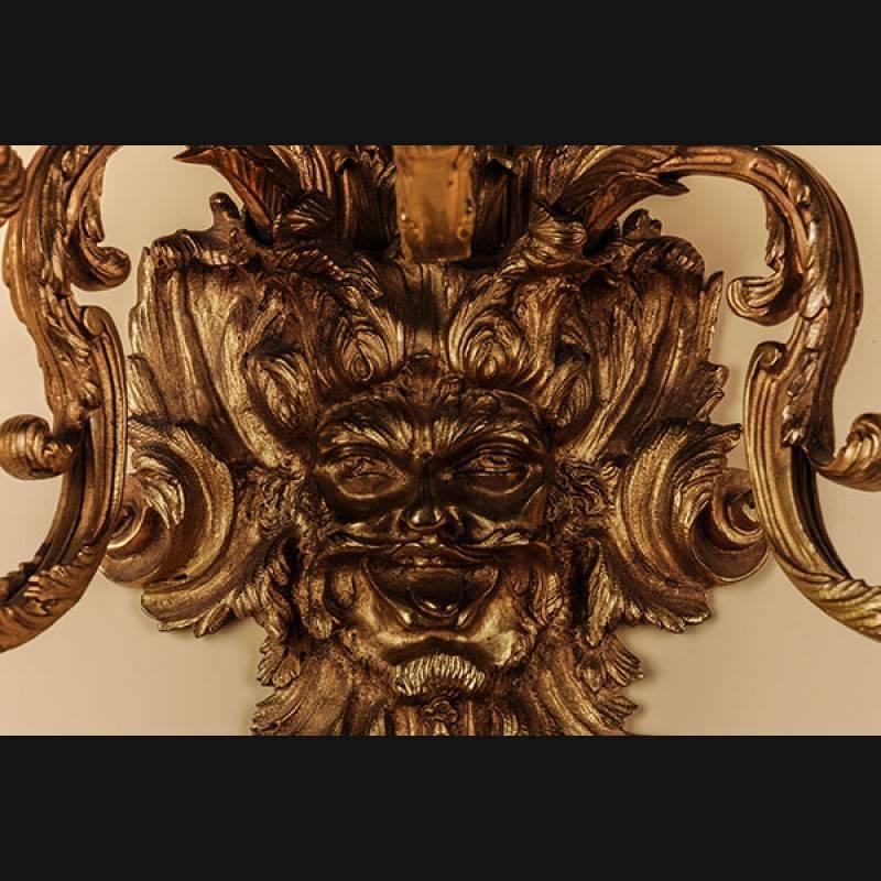 19th Century Regency Louis XV Style Bronze-Gilt Pair of Wall Lights In Good Condition In Berlin, DE