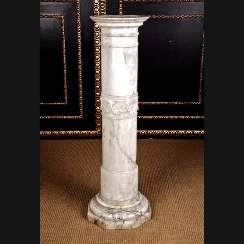 19th Century, Napoleon III Style White Marble Column In Good Condition In Berlin, DE