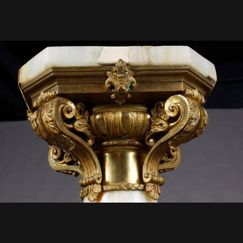 Säule aus Onyxmarmor im Napoleon-III-Stil des 19. Jahrhunderts (Französisch) im Angebot