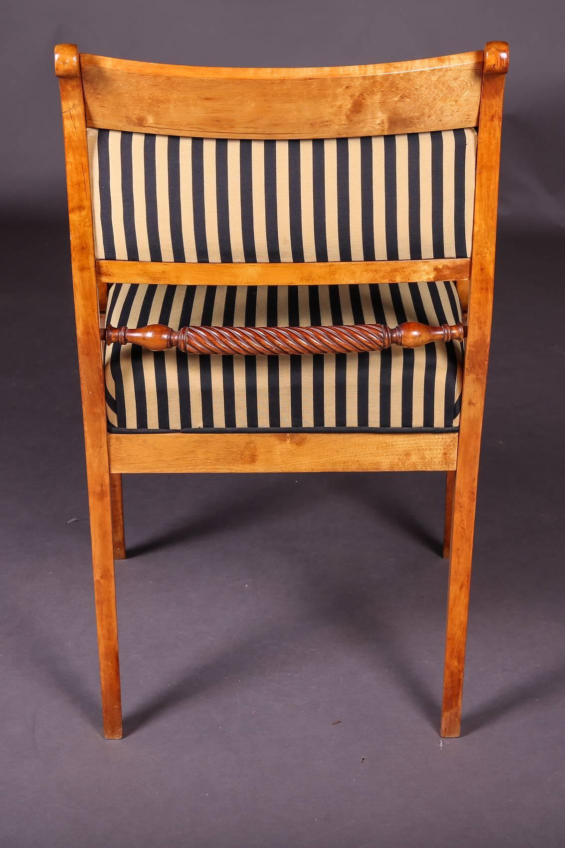 19th Century Biedermeier Birchwood Chair In Good Condition In Berlin, DE