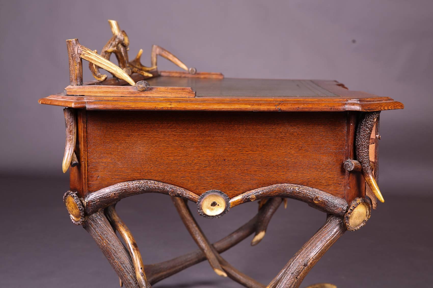 Mid-19th Century Historicism Style Antler Desk with Leather Plate 3