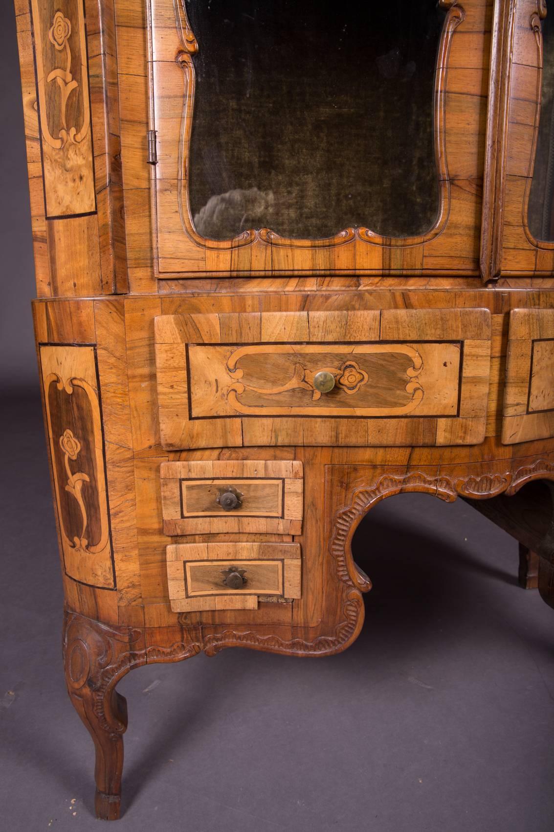 Mid-18th Century Baroque Walnut Vitrine Cabinet 2