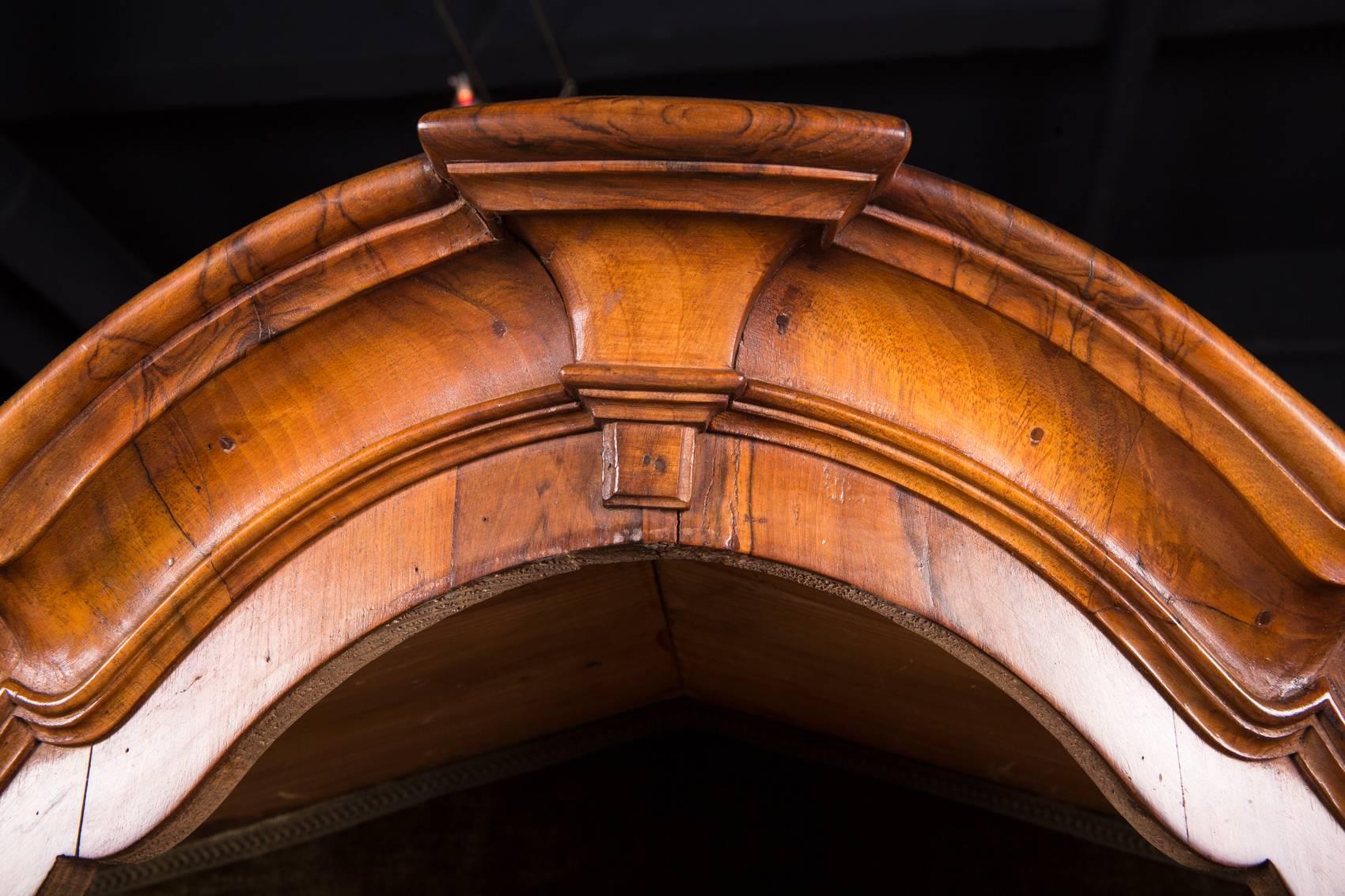 Wood Mid-18th Century Baroque Walnut Vitrine Cabinet