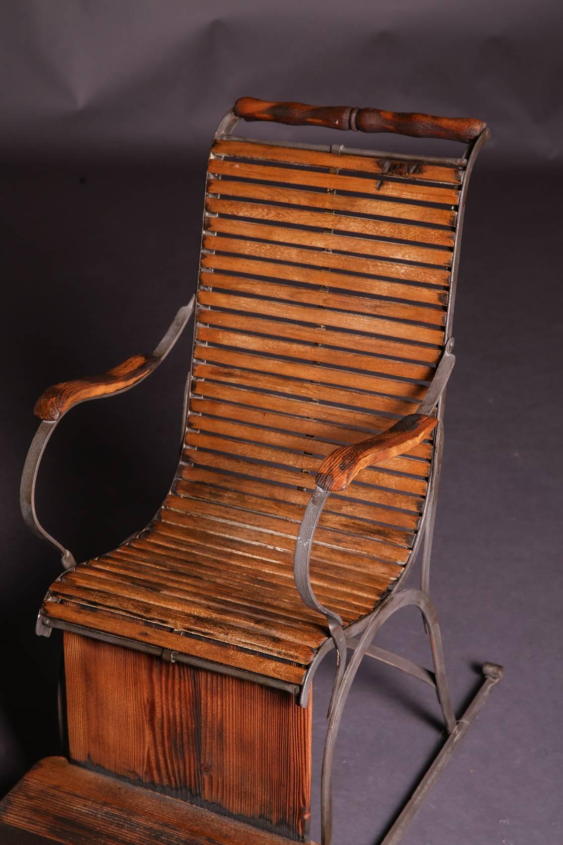 German Early 20th Century Art Nouveau Seat Slide