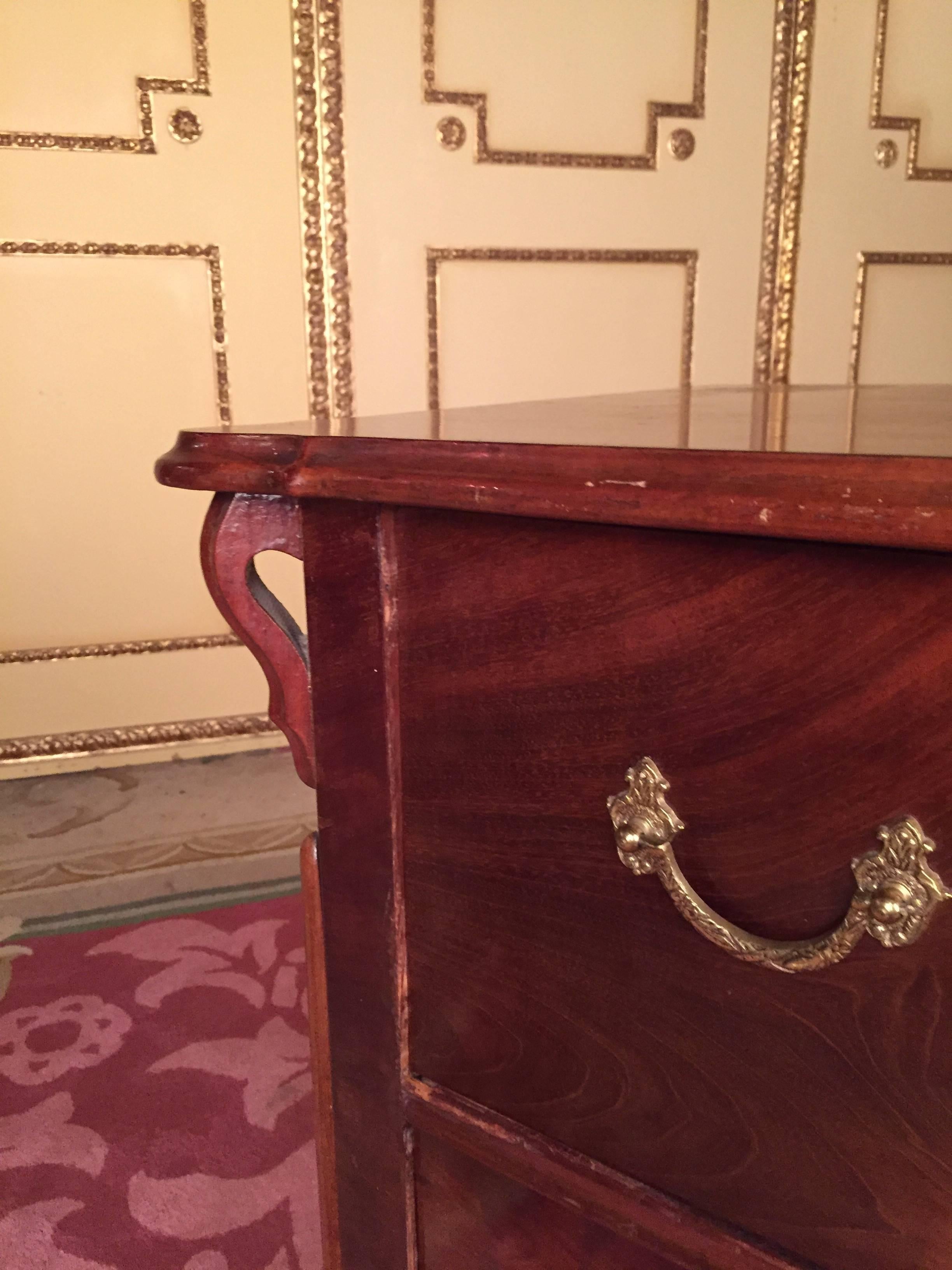 Commode Louis Philippe del XIX secolo in vendita 2