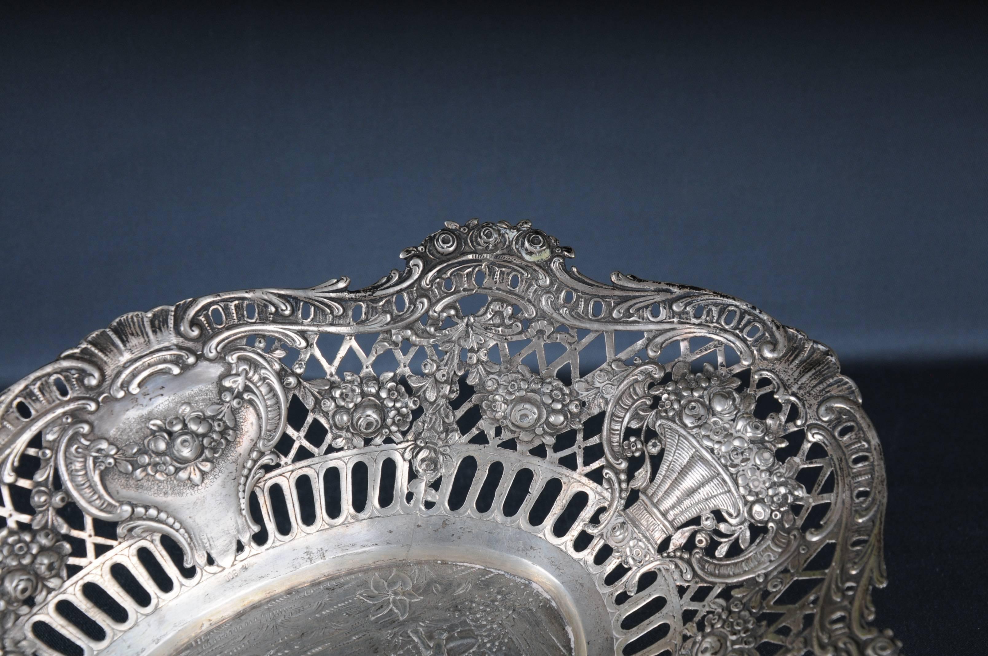 Schöne antike 800er Silber Brotkorbschale mit Blumen, Kinder, Deutschland im Angebot 4