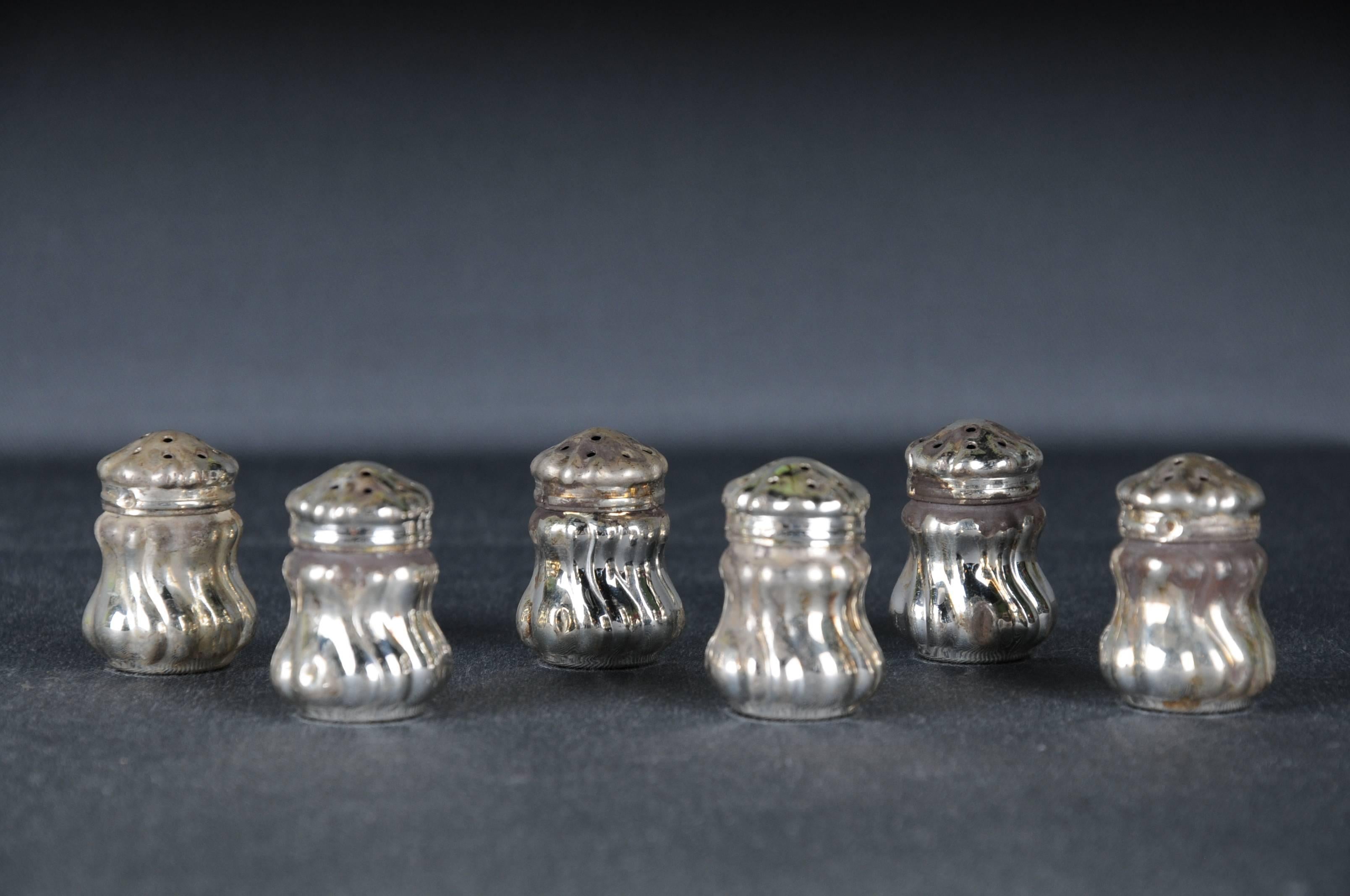 6 Cute Antique Salt Shaker 925 Sterling Silver Lion, England  In Good Condition For Sale In Berlin, DE
