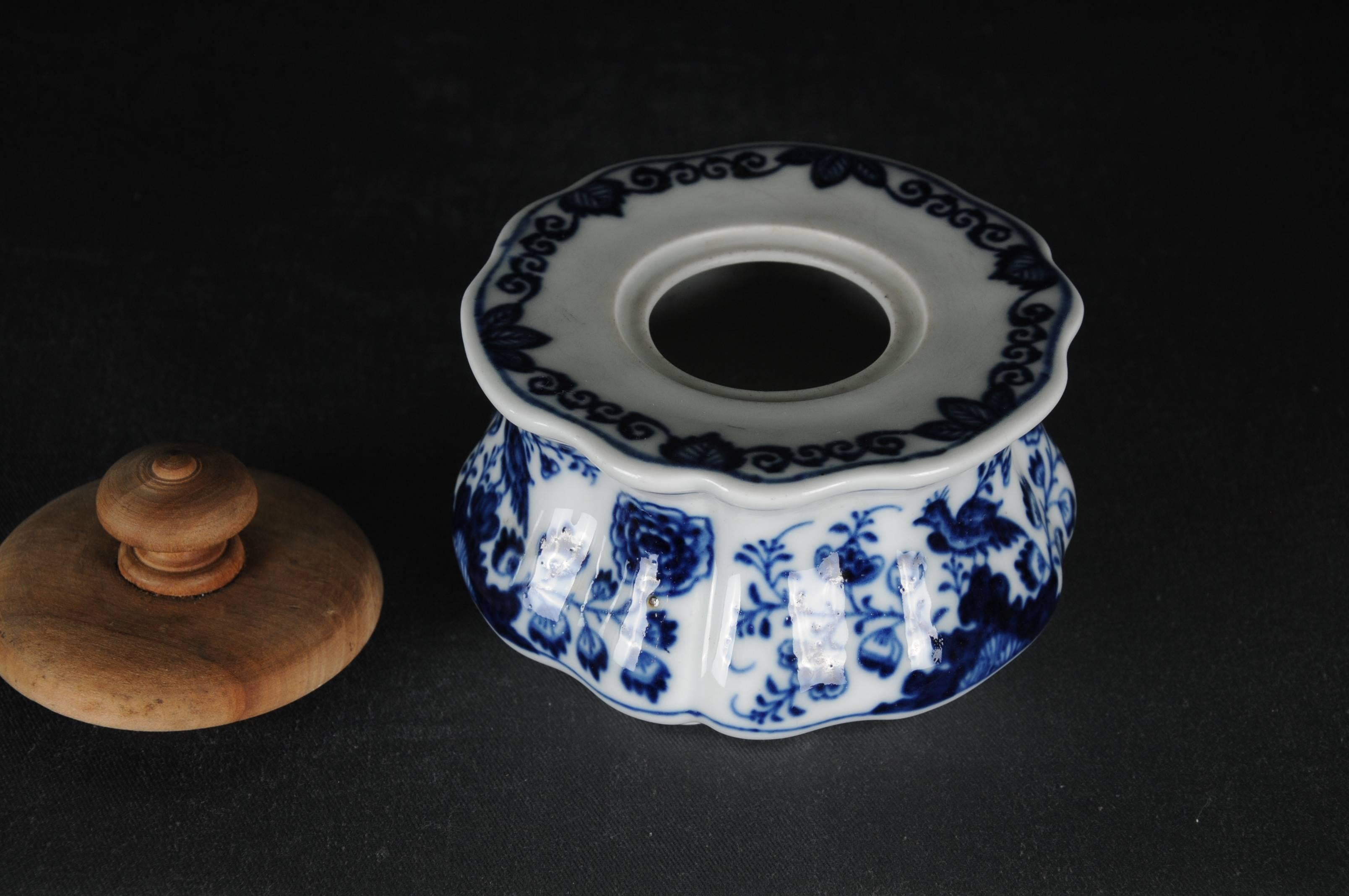 Meissener Tintenbecher aus dem 18. Jahrhundert in blauem Gemälde, um 1750 (Deutsch) im Angebot