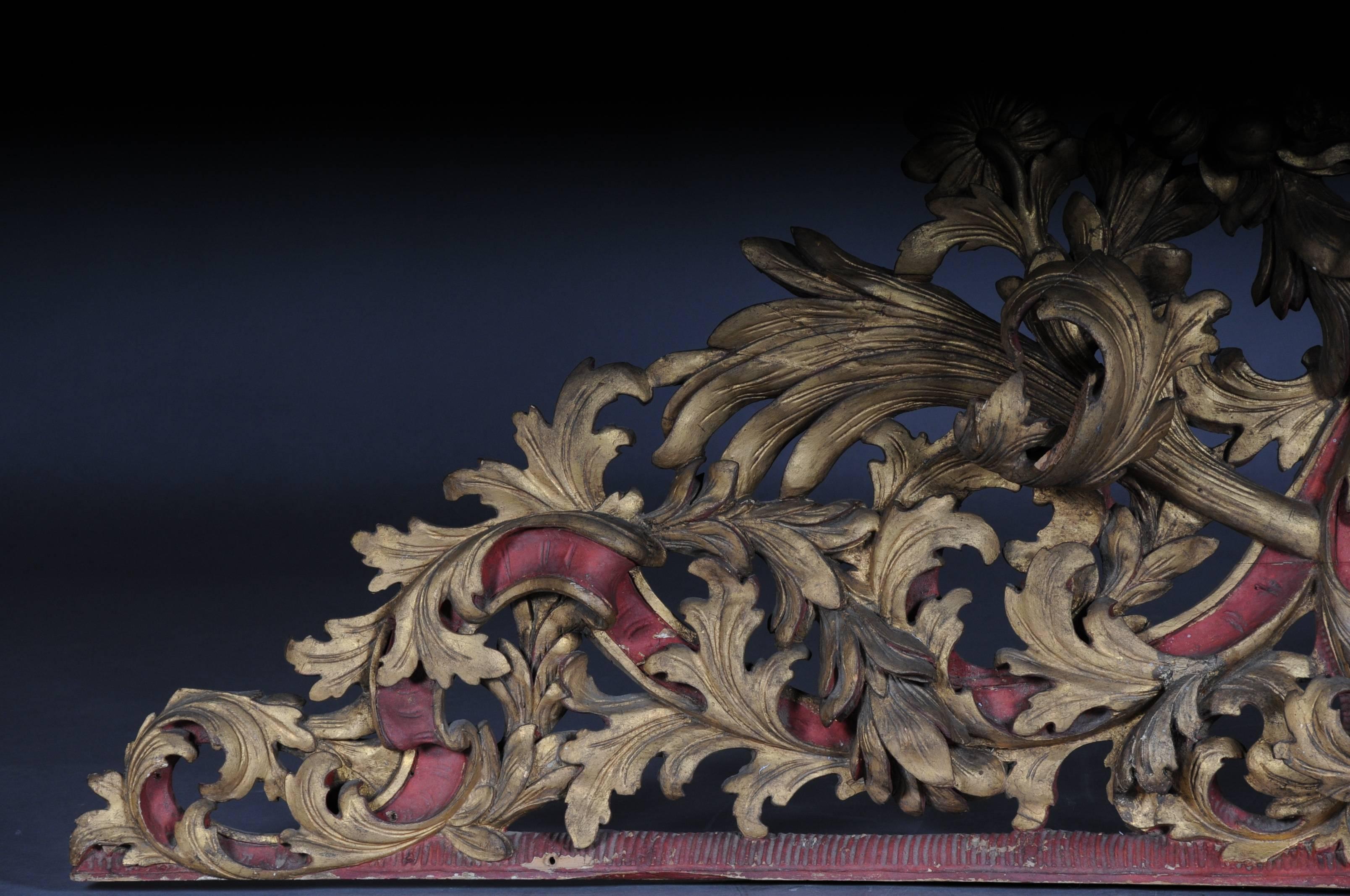 Großes barockes Supraporte-/Ornamentelement, Mitte des 18. Jahrhunderts (Handgeschnitzt) im Angebot