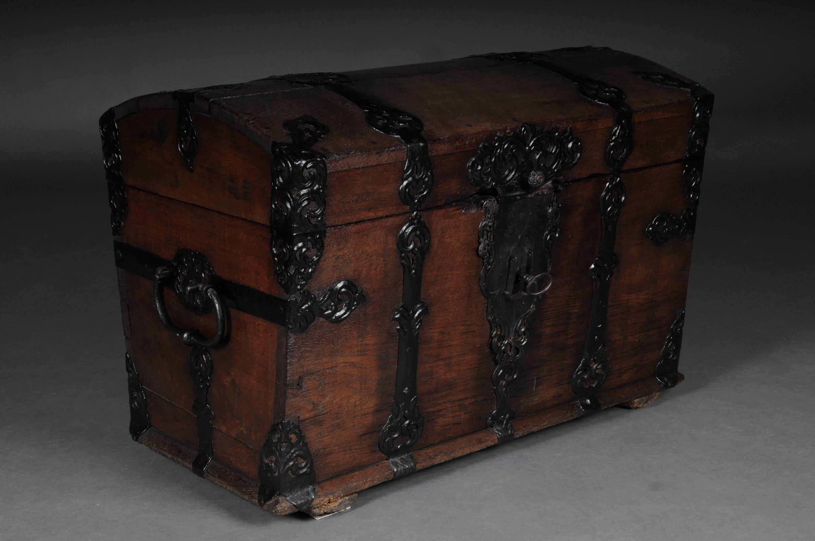 19th Century Baroque Lid Chest, Chest Blacksmith Iron Early

Solid wood decorated with rich wrought iron fittings.


       