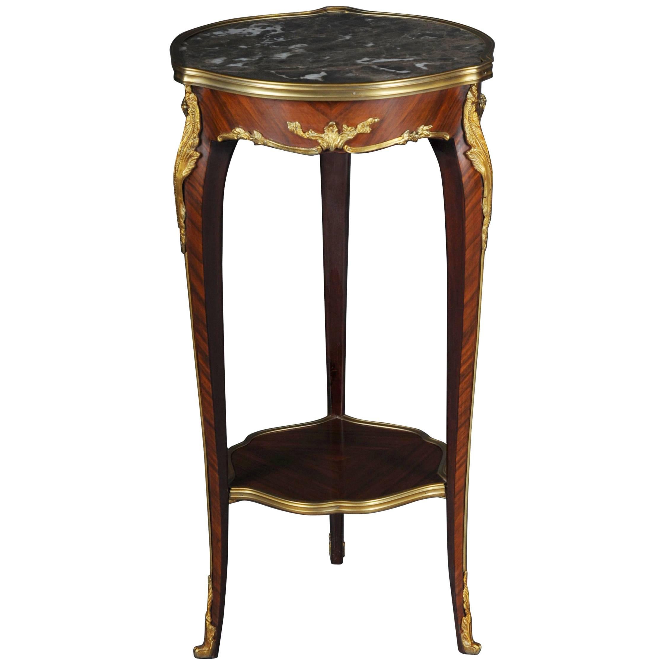 French Salon Side Table in Louis Quinze For Sale