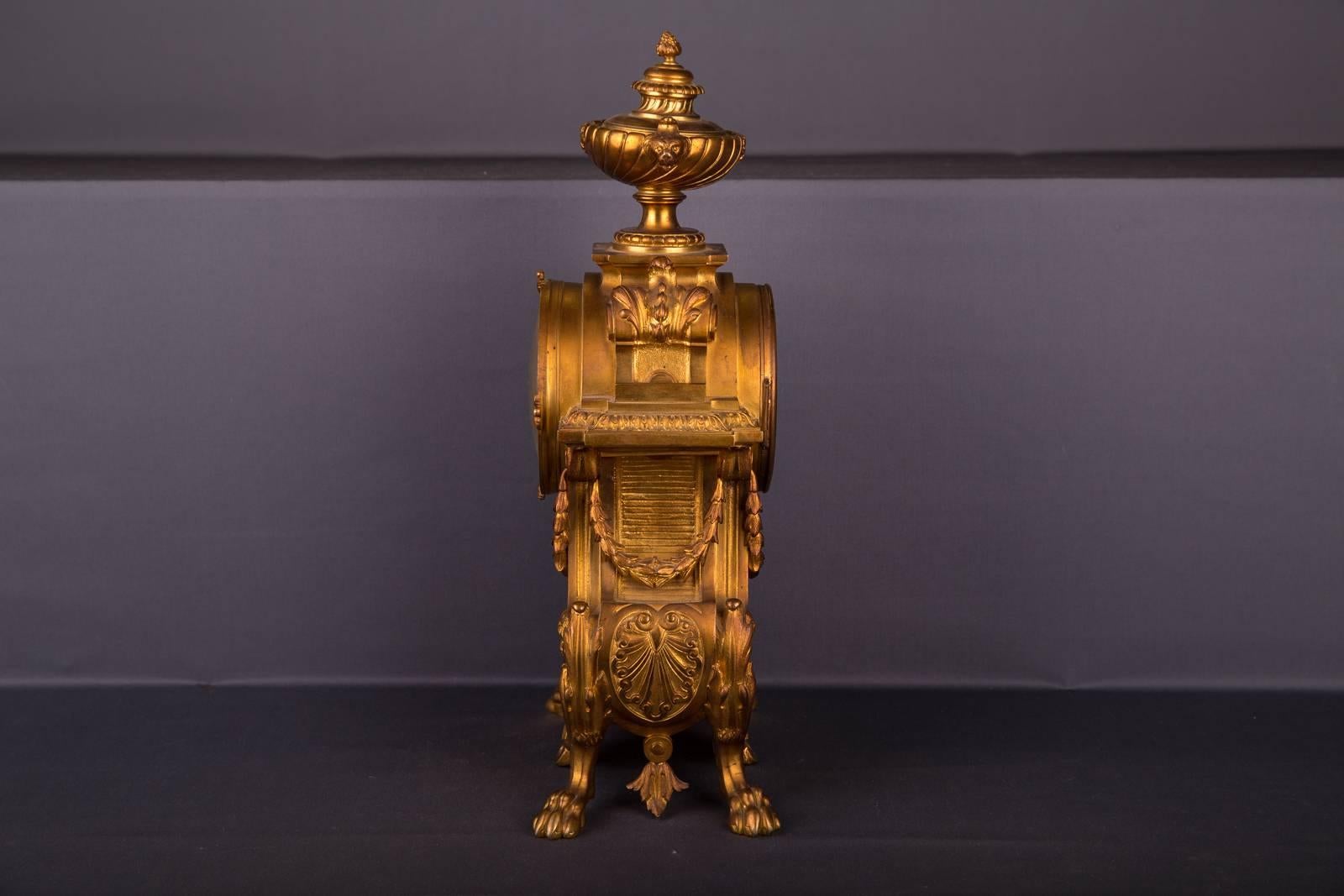 Neoclassical 19th Century Historism Antique Chimney Clock Pendule