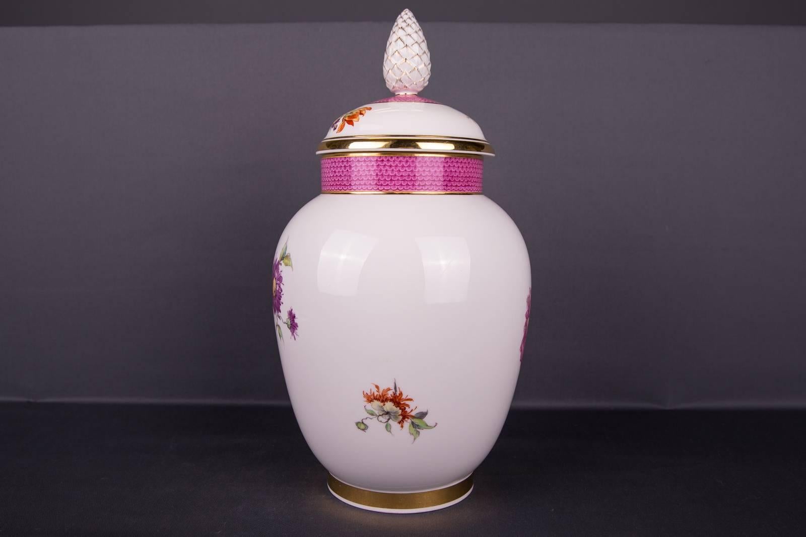 Allemand Vase pot-pourri KPM Berlin du 20ème siècle Breslauer Stadtschloss en vente