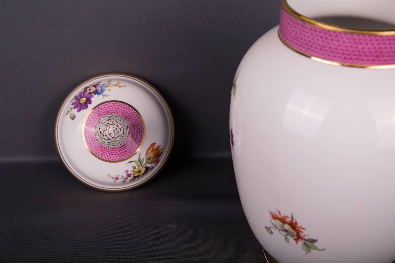 Vase pot-pourri KPM Berlin du 20ème siècle Breslauer Stadtschloss en vente 2