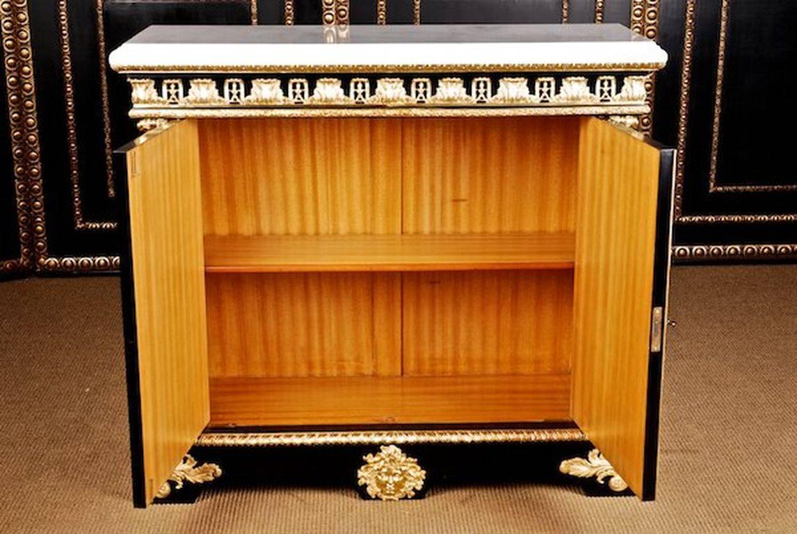 Ébénisé Cabinet en placage de piano noir Louis XIV du 20e siècle en vente