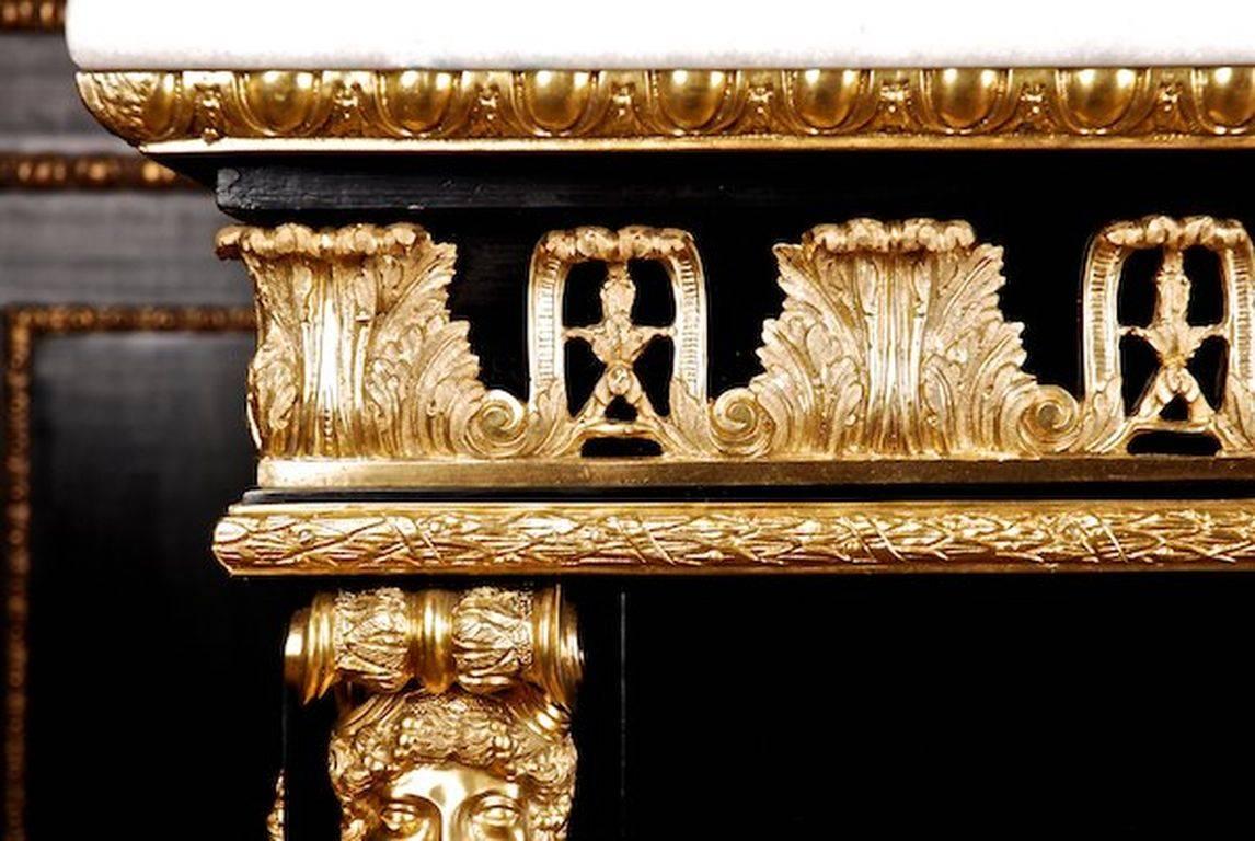 20. Jahrhundert Louis XIV Schwarzes Klavierfurnier Kabinett (Bronze) im Angebot