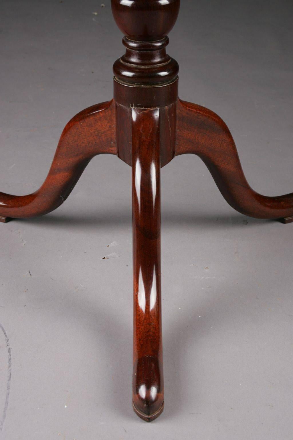 Wood 19th Century English Regency Folding Table or Tripod For Sale