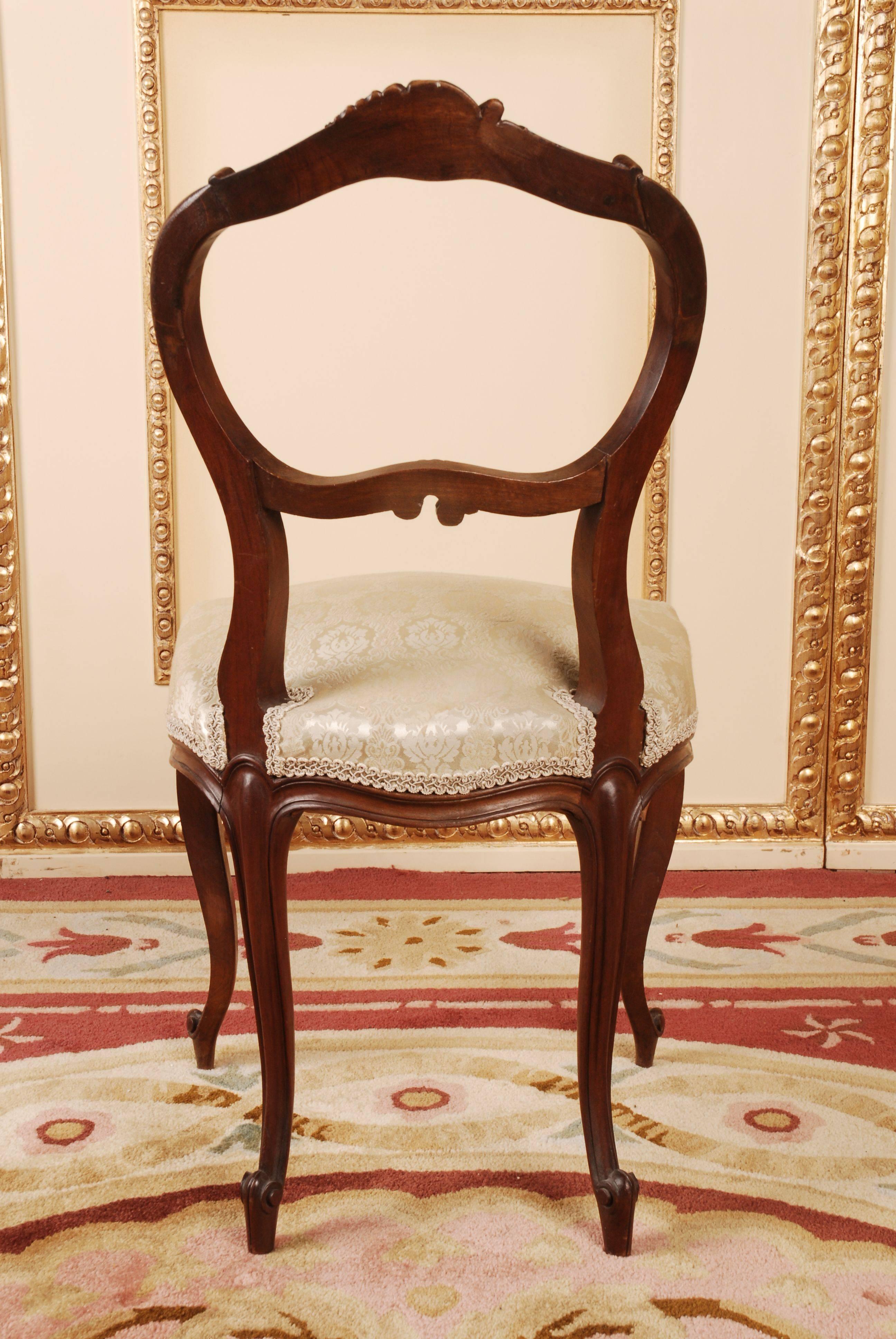 louis XVI- oder Neo-Rokoko-Stuhl des 19. Jahrhunderts (Holz)
