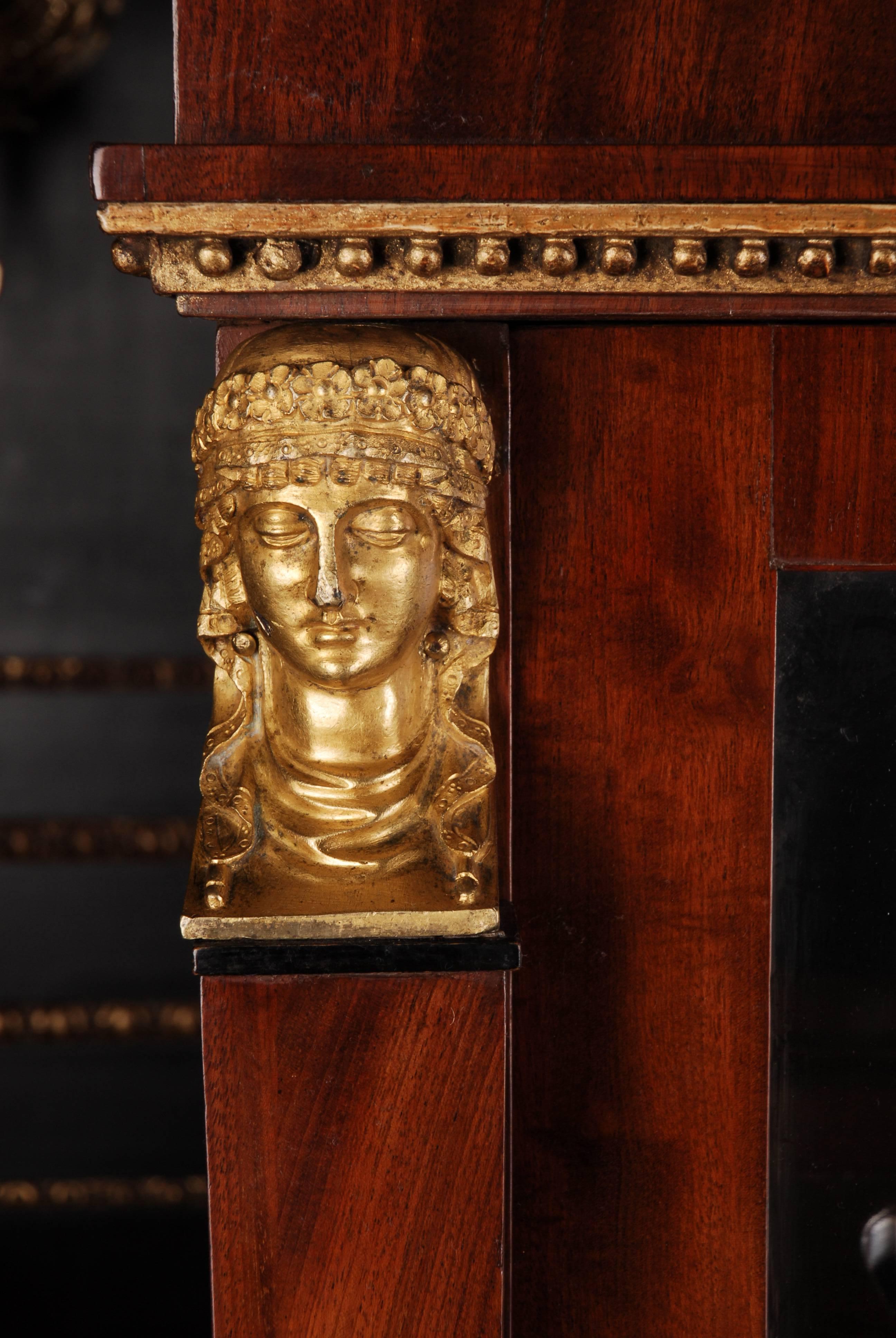 Francese Vitrina in mogano francese stile Impero del XIX secolo in vendita