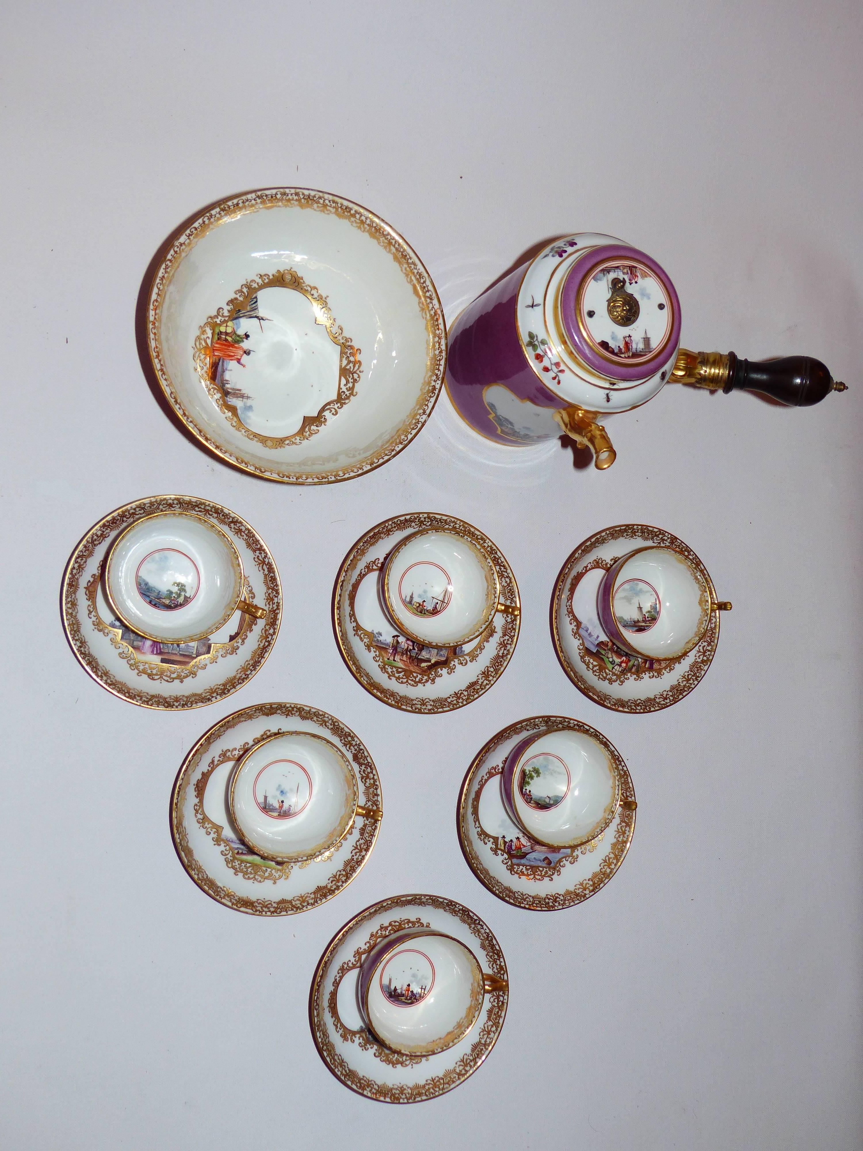 Unique Meissen service by famous porcelain painter Christian Friedrich Herold.

Created in the year 1735/1740

On all pieces: Meissen with blue swords and decor number 55.

The service is very old and extremely rare

Rich cartouche painting