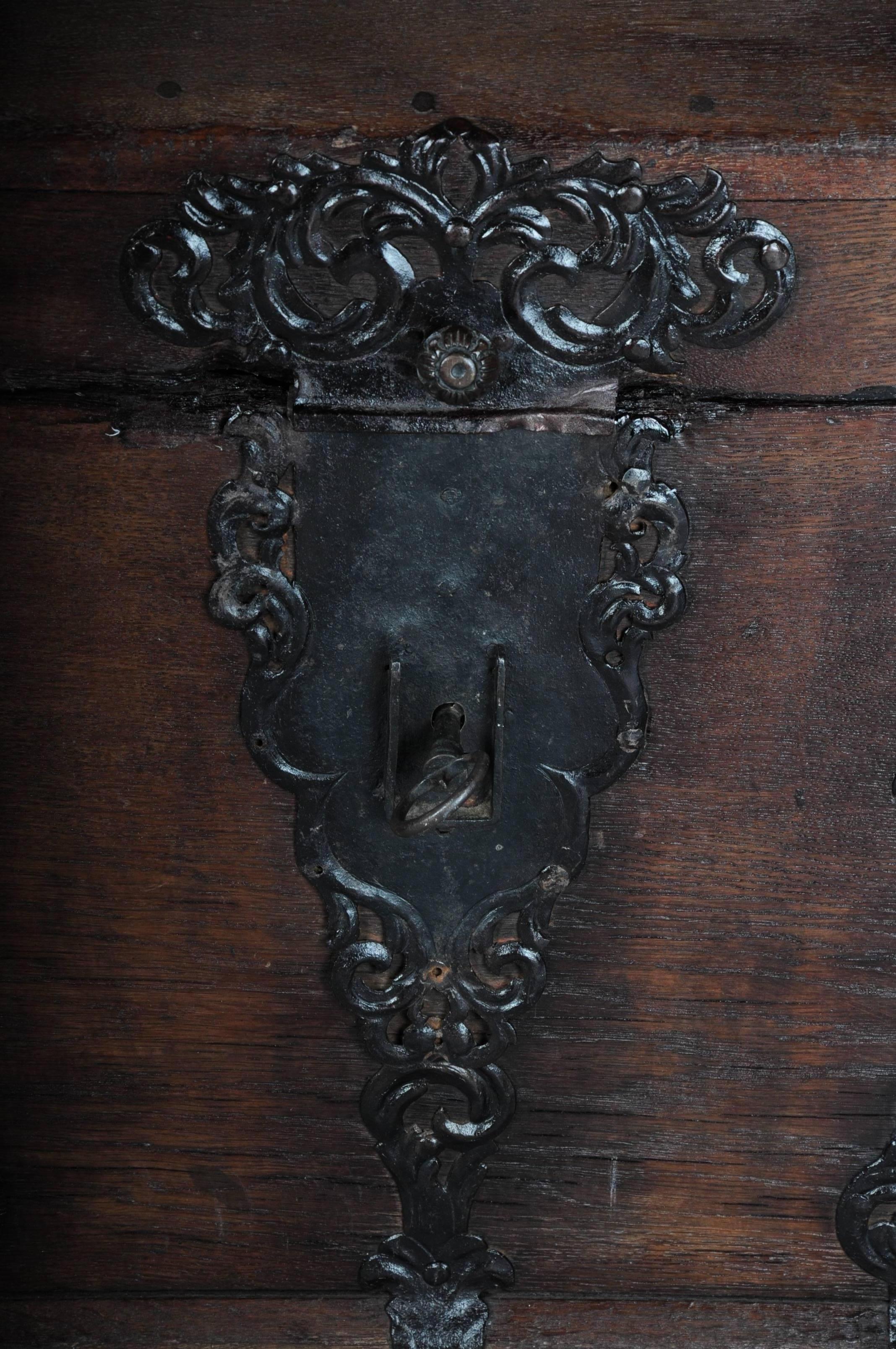 19th Century Baroque Lid Chest, Chest Blacksmith Iron Early For Sale 3