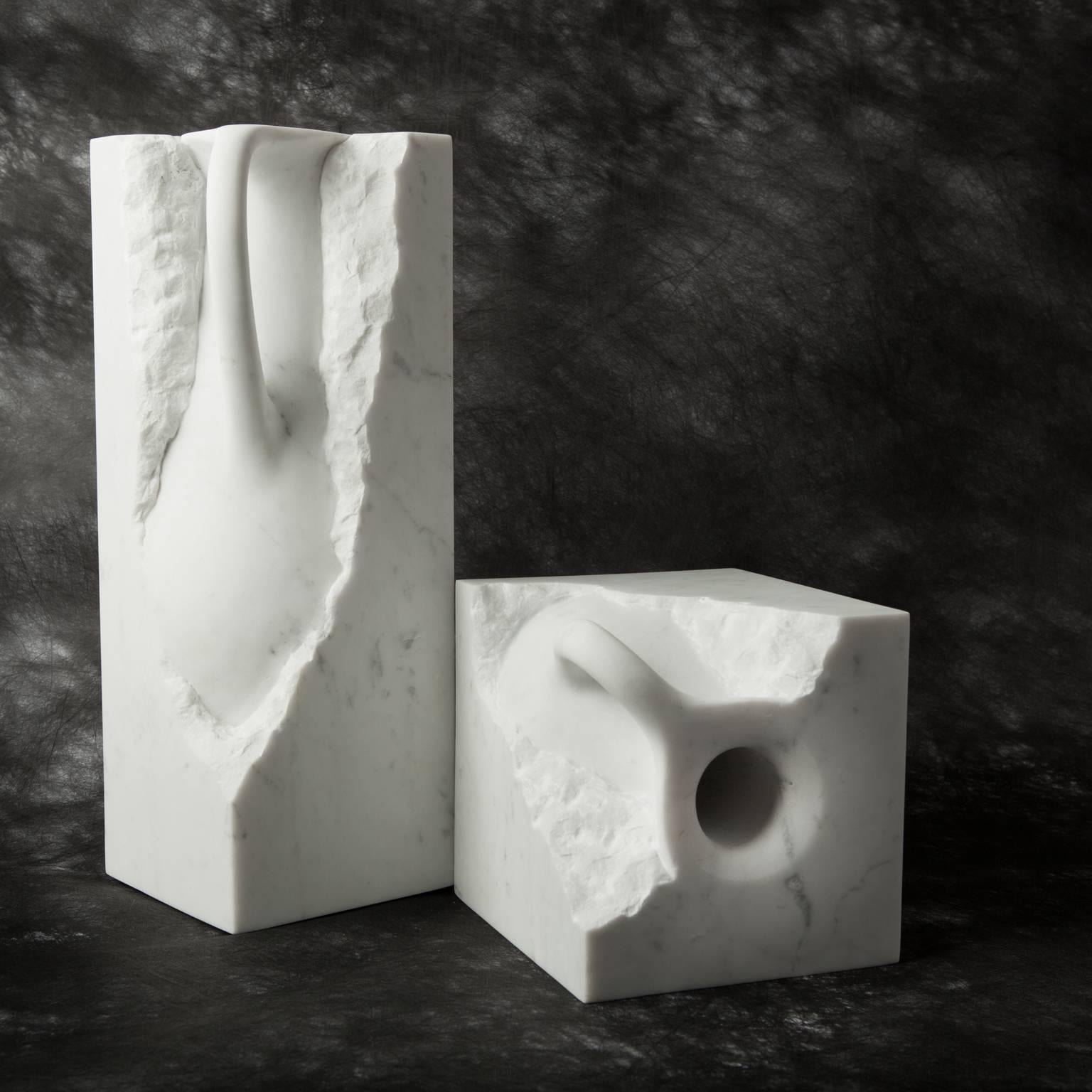 Svelata Large Vase, Contemporary Hand-carved Carrara Marble Vessel For Sale 1