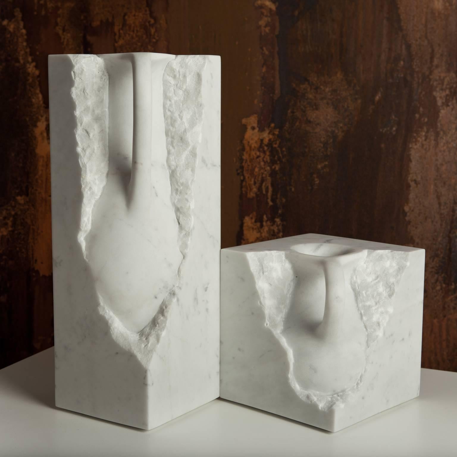 Svelata Large Vase, Contemporary Hand-carved Carrara Marble Vessel For Sale 2