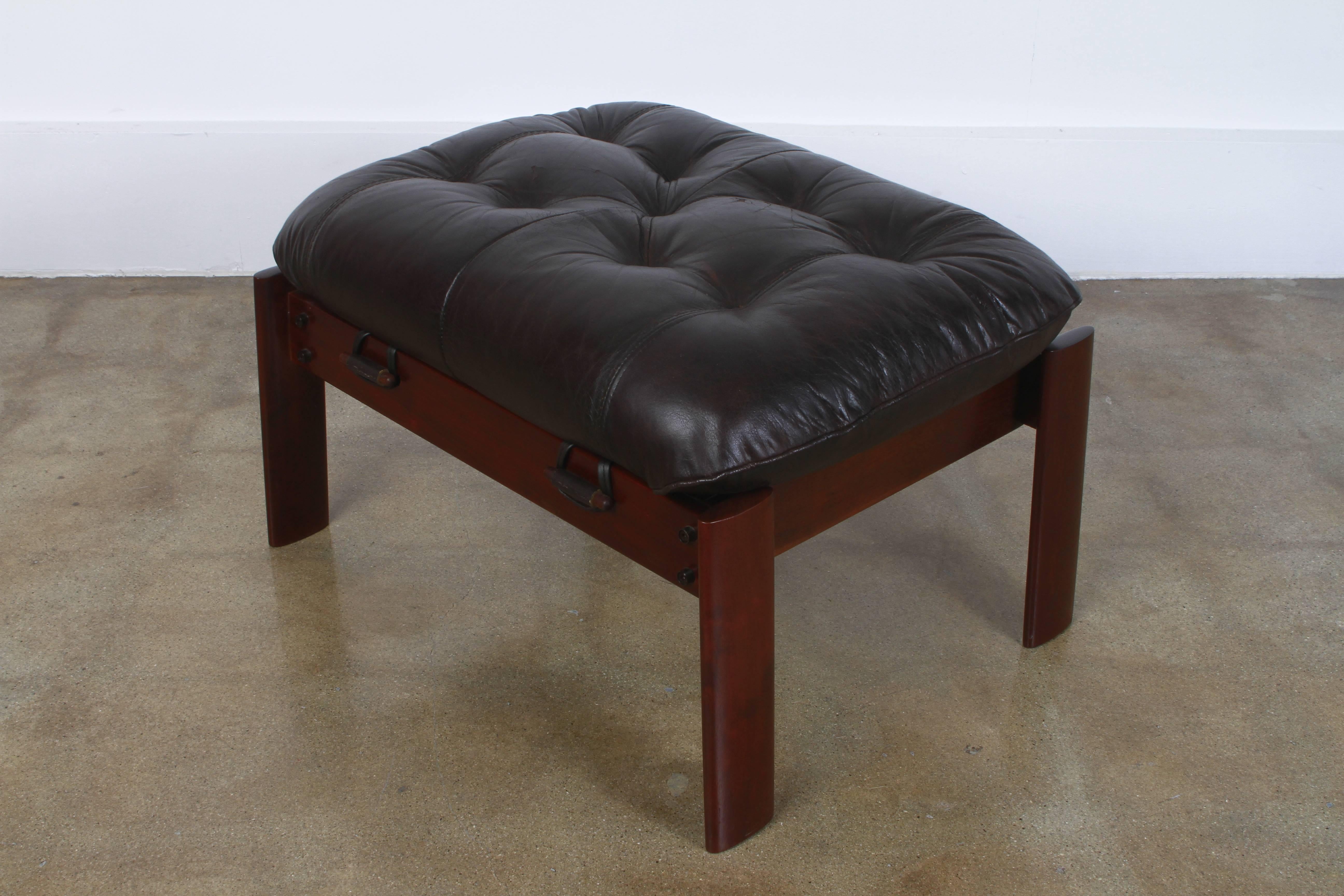 Percival Lafer Tufted Leather Lounge Chair and Ottoman In Good Condition For Sale In Los Angeles, CA
